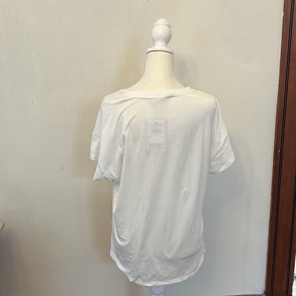 DR 2 short sleeve Hello Sunshine tee Size M NWT - Picture 6 of 9